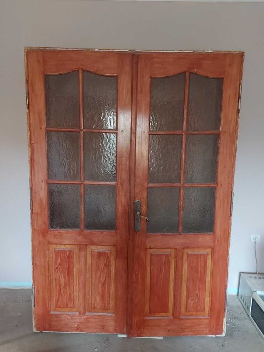 Продам Вхідні Дерев'яні Двері.