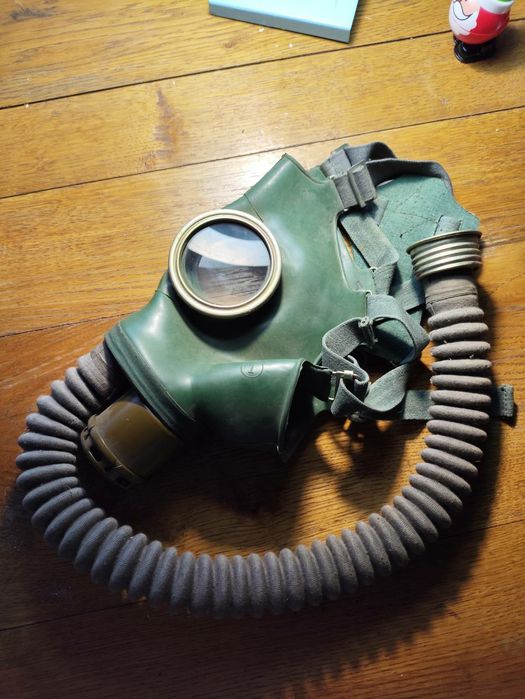 Противогаз радянський ГП-4У