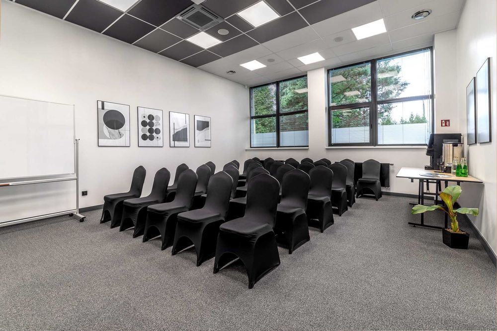 Nowoczesna sala szkoleniowa/sala konferencyjna