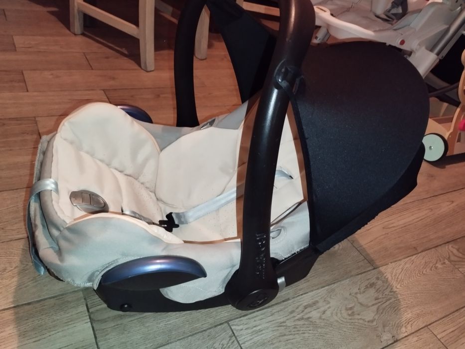 Fotelik samochodowy Maxi Cosi