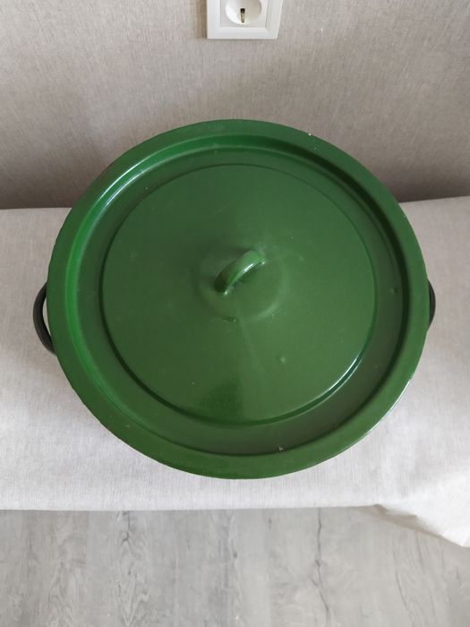 Бак-кастрюоя эмалированная зелёная 18 литров