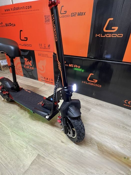 Електросамокат із сидінням Kugoo M4 Pro + 2025г (1200W. 21 Ah. 48 v)