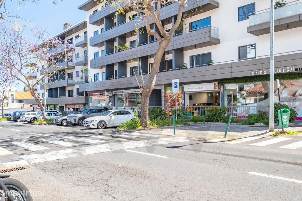 Trespasse de Frutaria – Avenida das Madalenas, Santo António, Funchal