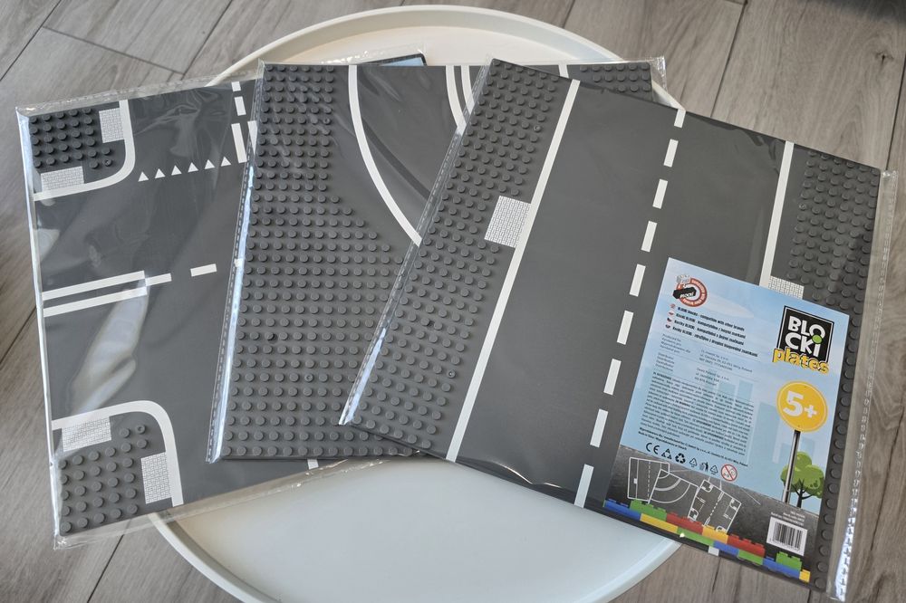 Nowe płytki konstrukcyjne drogowe kompatybilne z LEGO 32x32 study