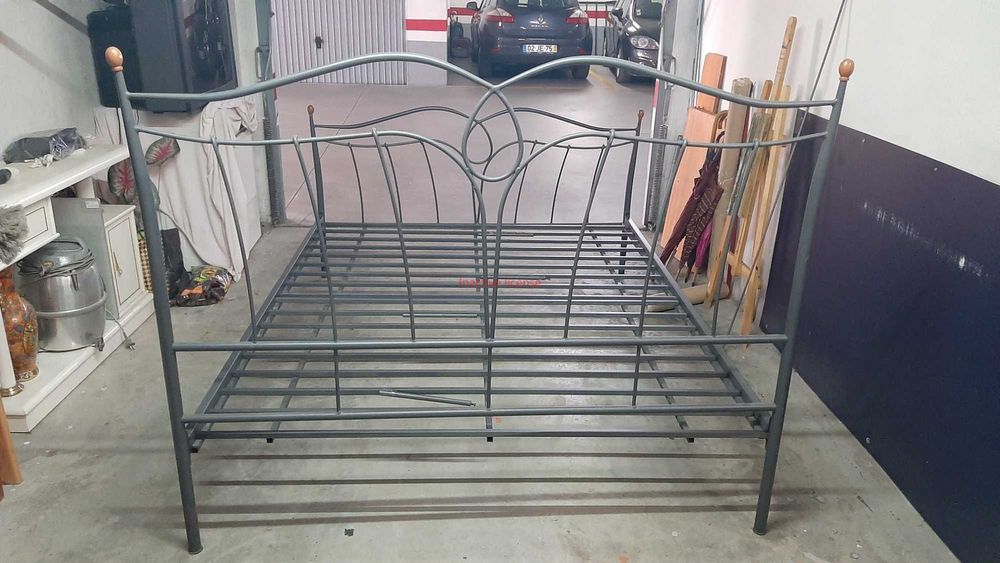 cama de ferro para casal sem colchão