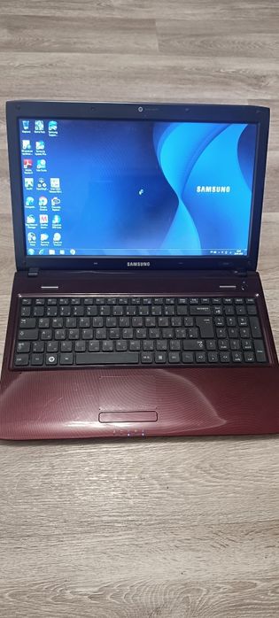 Ноутбук Самсунг R580