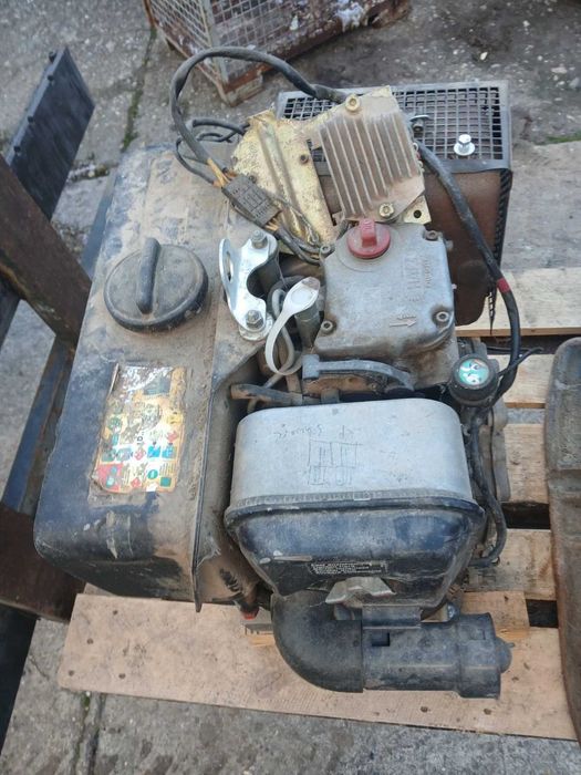 Silnik hatz 1D90s z zagęszczarki