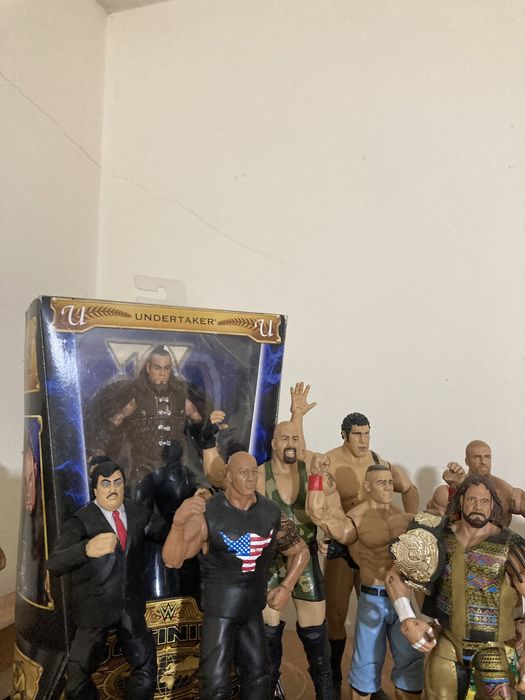 Figuras WWE em bom estado !