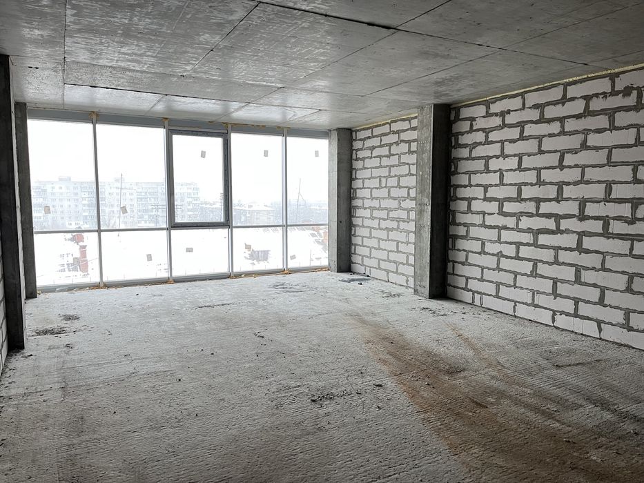 Продам комерційне приміщення під офіс в новому БЦ “Бізнес-Сіті”