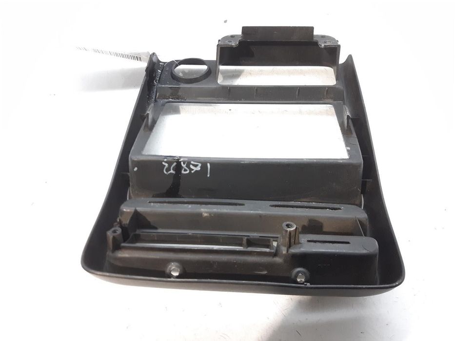 CONSOLA CENTRAL SUZUKI VITARA 2002 -7384160A205PK