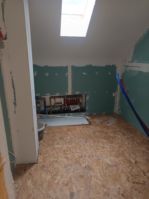 Lokal na poddaszu z klimatem ok 80m