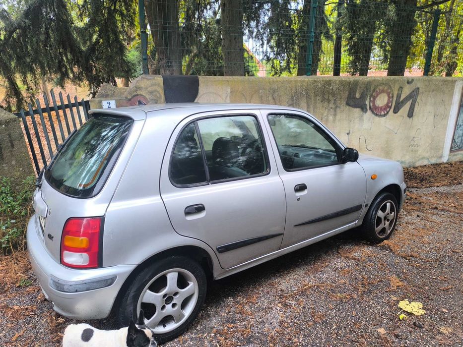 Nissan Micra 1.3 caixa automática avariada de 2000