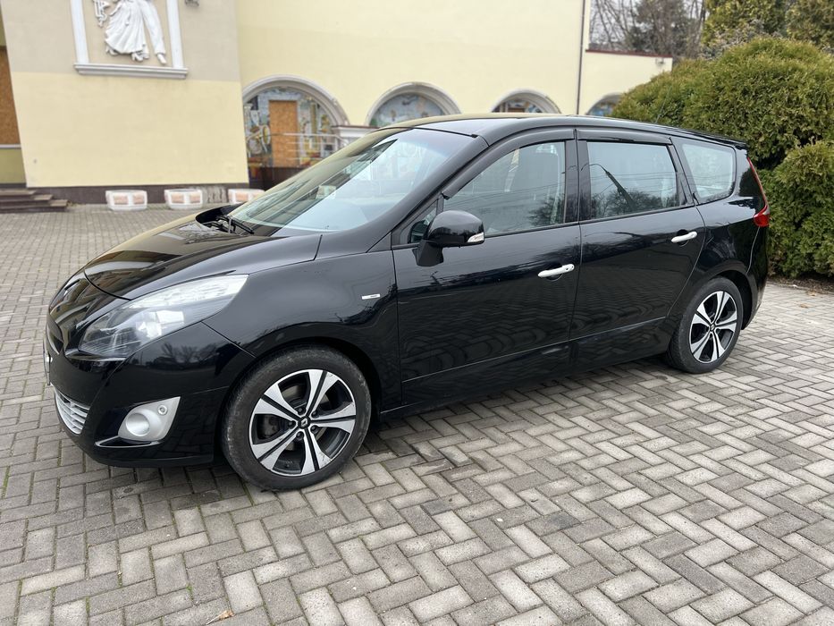 Продам Renault Grand Scenic