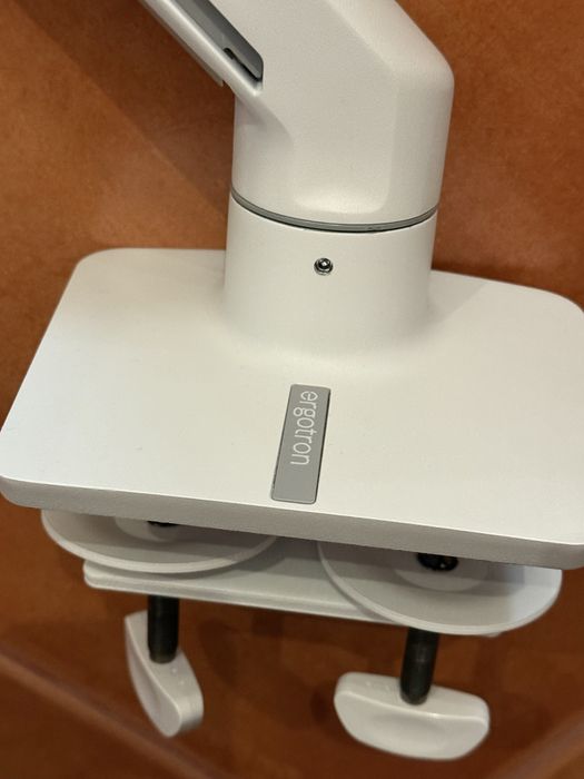 Ergotron HX Desk Arm