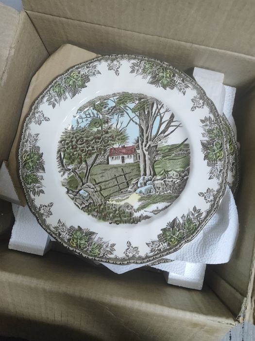 4 pratos como novos Johnson bros