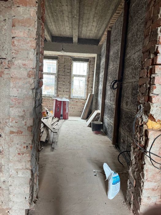 Продам смарт квартиру в центрі Ужгорода вул.Волошина