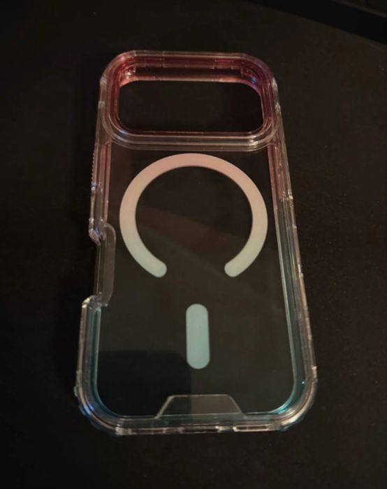 Piękne etui ombre ochronne na Iphone 17 pro