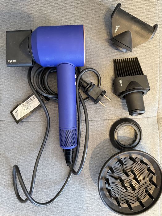 Фен dyson . Синій . Усі насадки . Без бокса