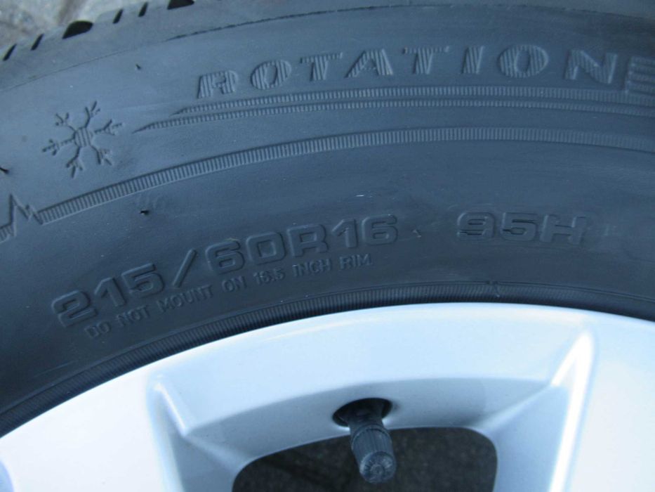 Koła felgi opony zimowe 215/60/16 VW Passat B8 Troc oryginał