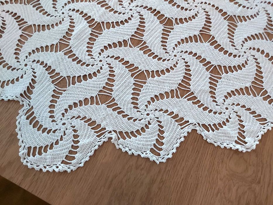 Toalha Renda Linha Grossa Antiga