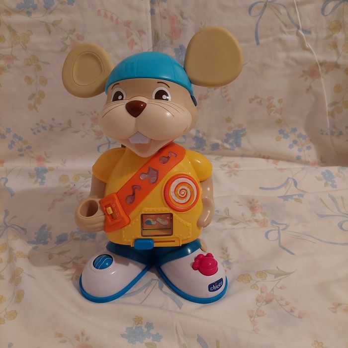 Brinquedos com luz e som para crianças