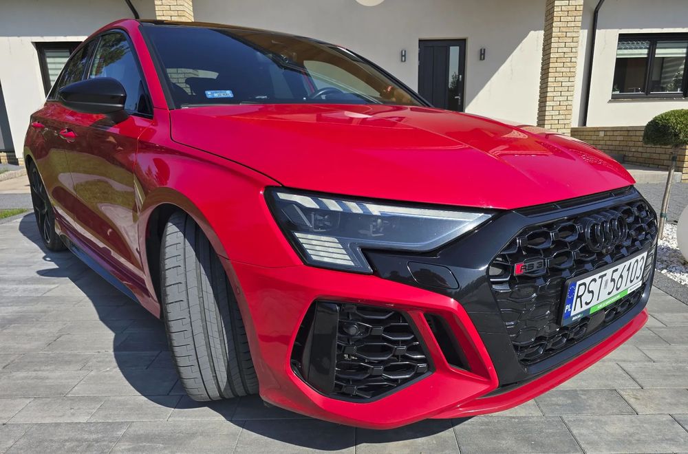 Audi RS3 Limousine Audi RS3 Limousine TFSI Quattro S tronic / 2.5 TFSI  / 400 KM / FV 23%