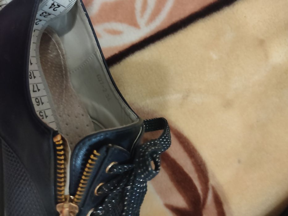 Туфлі на дівчинку шкіра