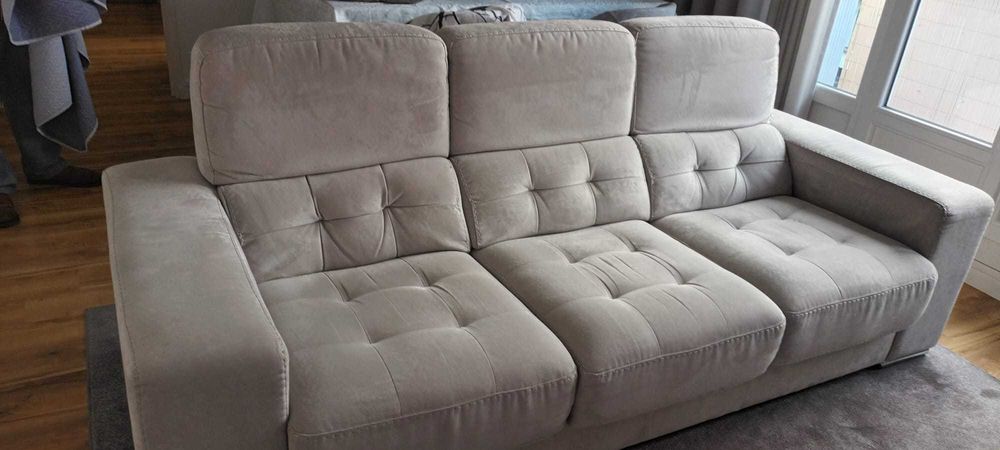 Sofá 3 lugares semi novo