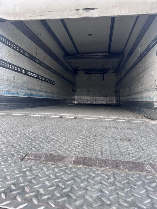 Renault Premium 220DCI carrier supra 850 winda