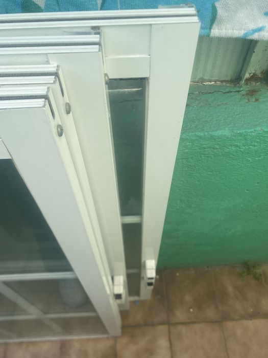 Vendo janelas 2 pares  anti ruido