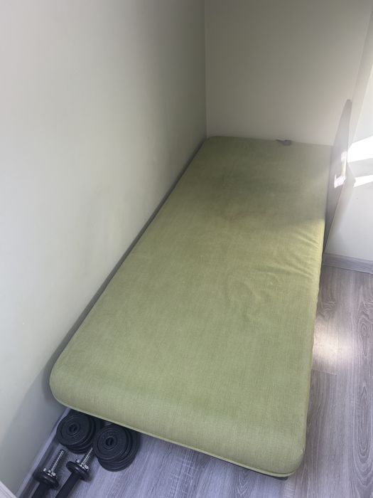 Łóżko używane otwierane