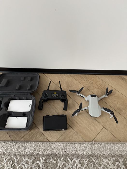 Продам дрон DJI мавік