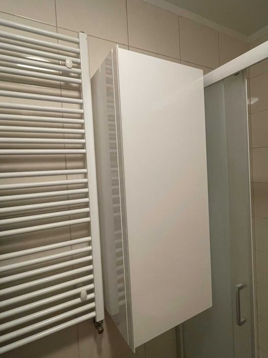 Biała szafka wisząca do łazienki 40 x 31,8 x 100 cm, Ikea