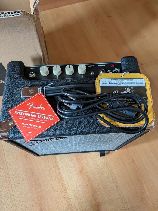 Fender Rumble 15 combo para baixo elétrico