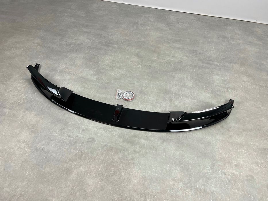 Накладка (губа) переднего бампера BMW 3 f30/f31 m-performance Глянець