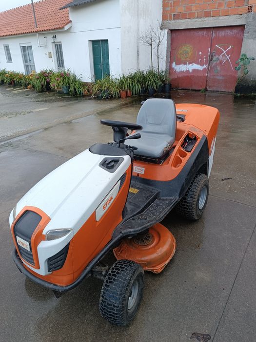 Trator cortar relva STHIL