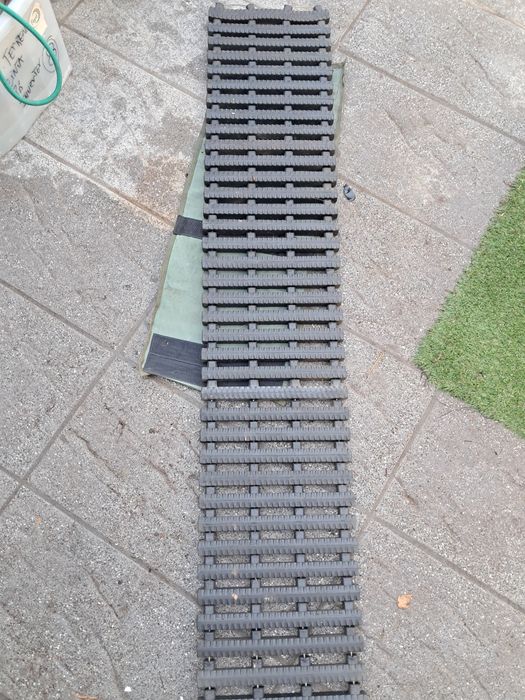 Lagarta desatascadora 4x4
