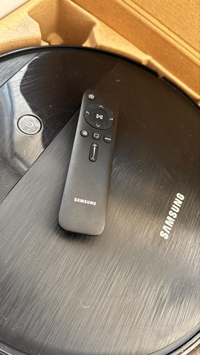 Продам робот пилосос Samsung