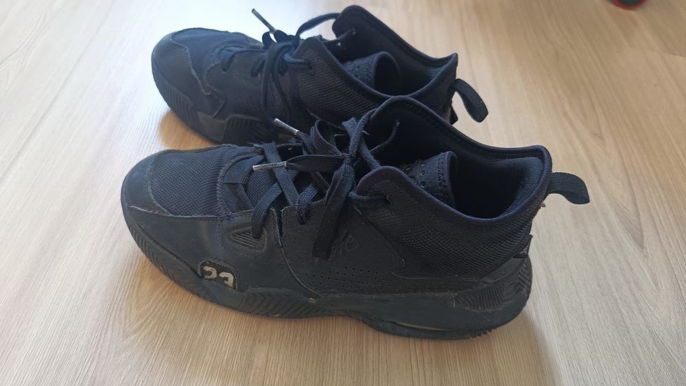 Nike stay loyal 2 rozmiar 40