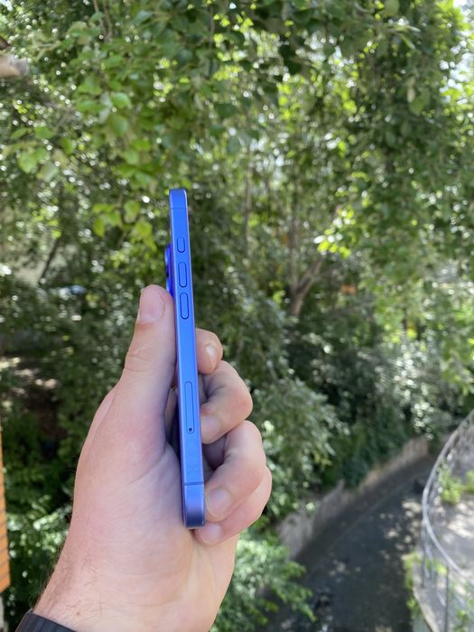Продам Смартфон Apple iPhone 16 128GB заблокований