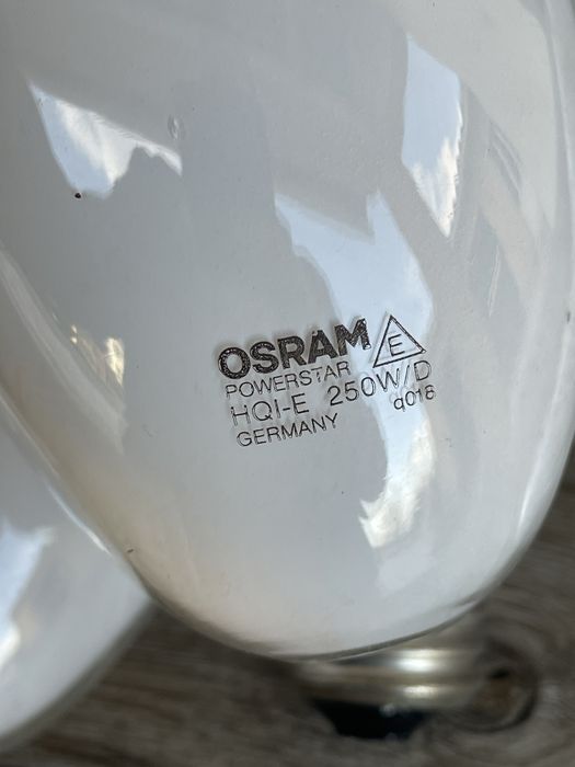 Lampadas Industriais 250W Osram e Philips