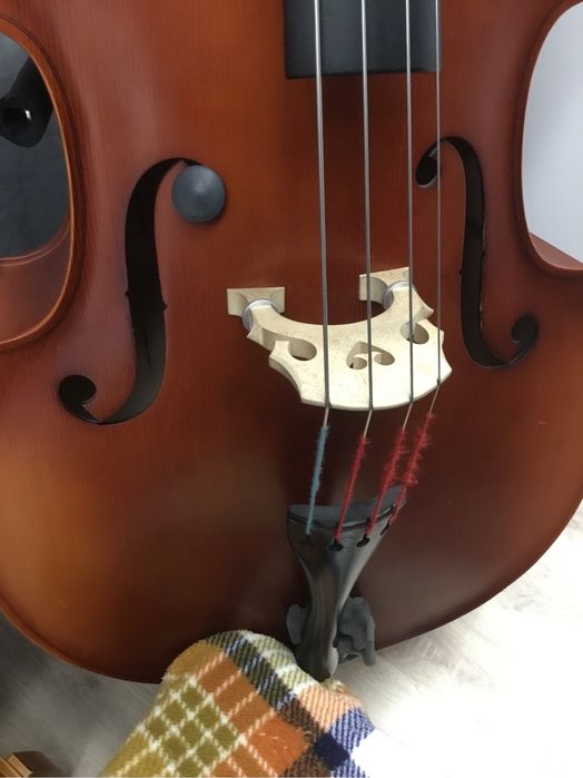 Contrabaixo 3/4 de madeira