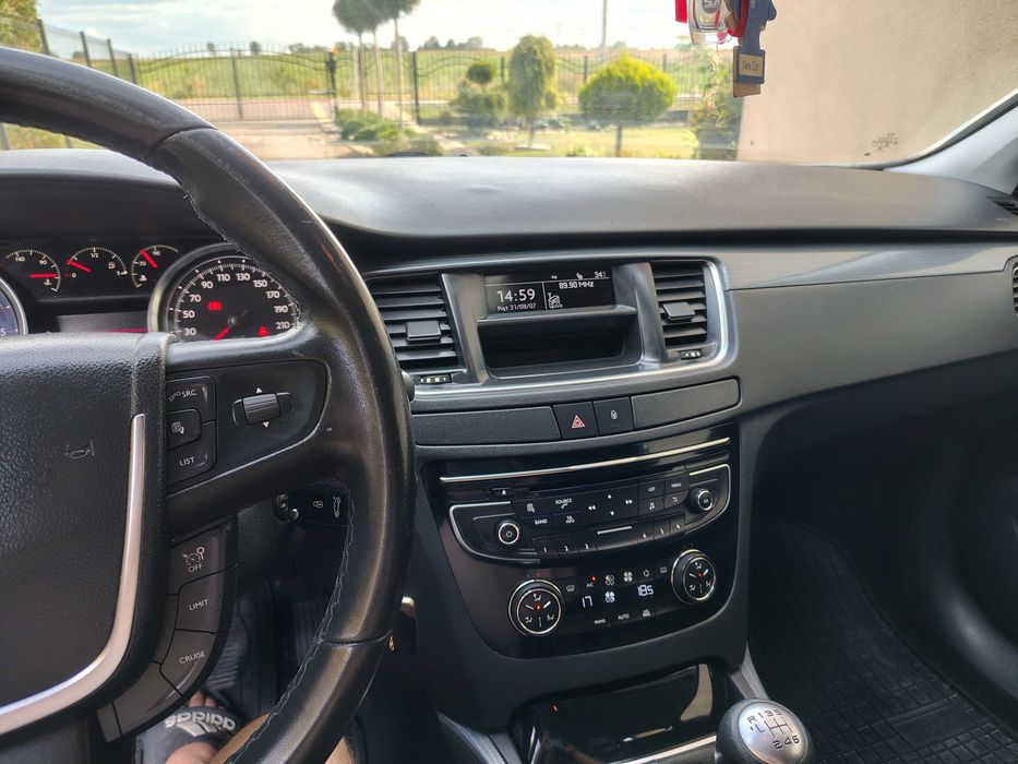 Peugeot 508 sedan