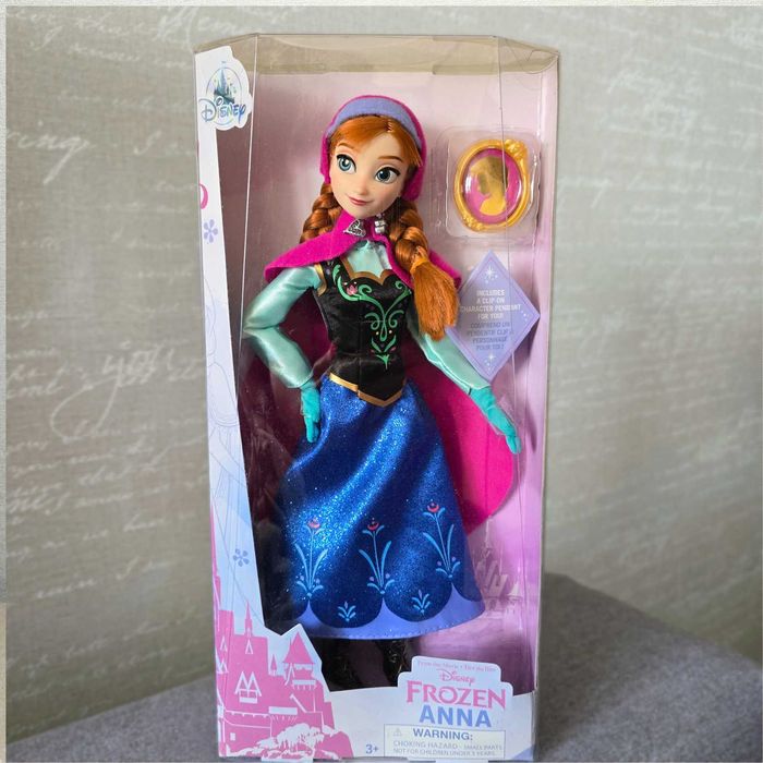 лялька Анна Disney Холодне серце з підвіскою