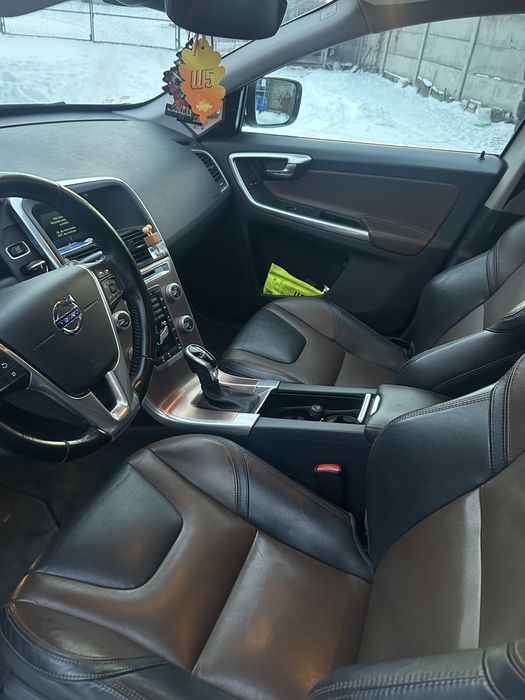 Volvo XC60 D3 150 KM Summum