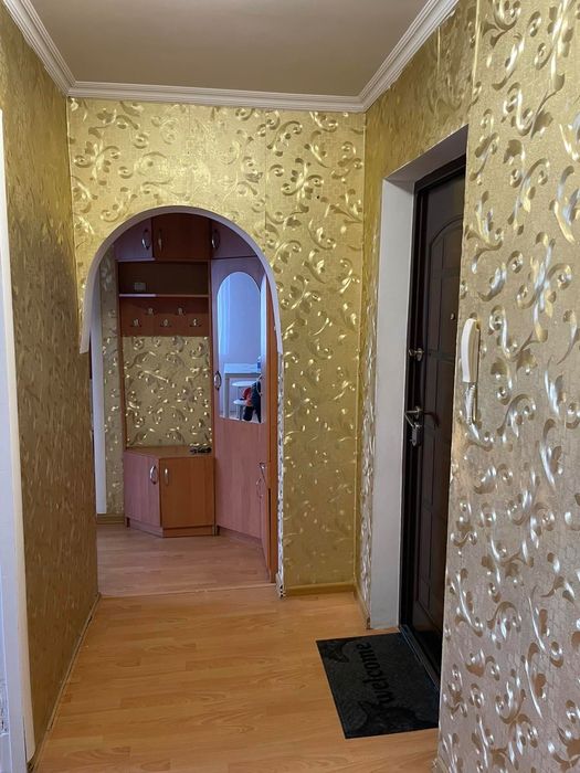 Квартиру двокімнатну