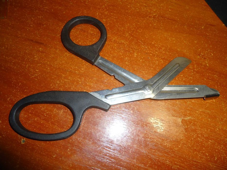 Ножницы тактические  медицинские