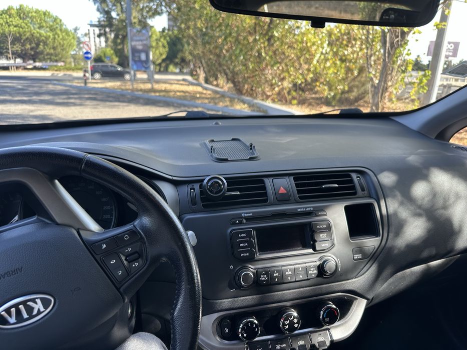 Kia Rio 1.2 CVVT TX (IUC e IPO até 10/2027)