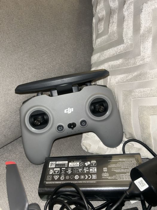 DJI FPV Combo Drone64332142635777121