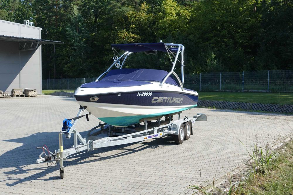 Motorówka Łódź Wake Surf Centurion Eclipse V-Drive Black Scorpion 350KM + przyczepa